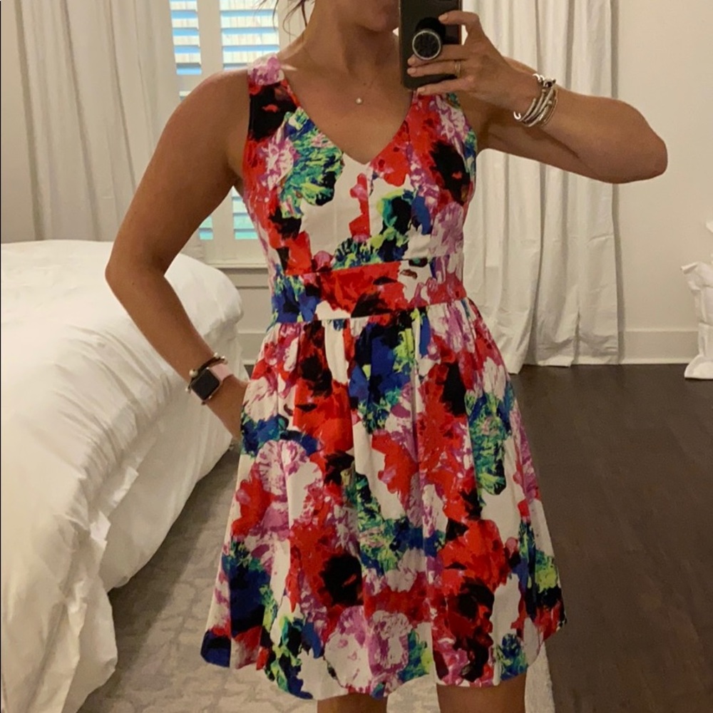Milly floral dress vneck 8